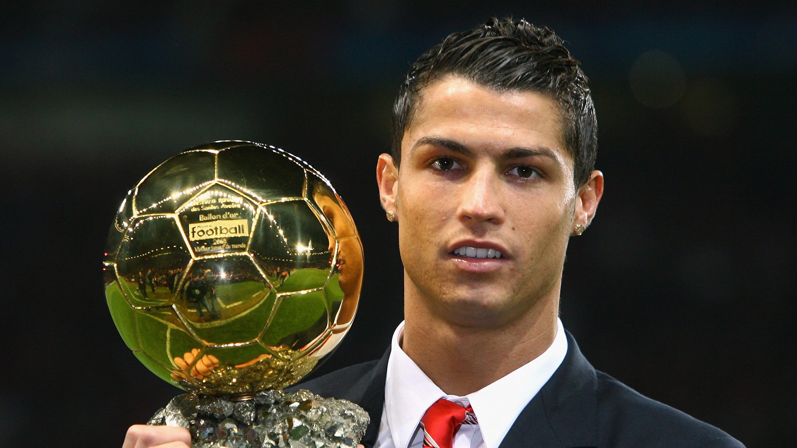 欧冠焦点：曼城战术如何应对强队高压，曼城打法