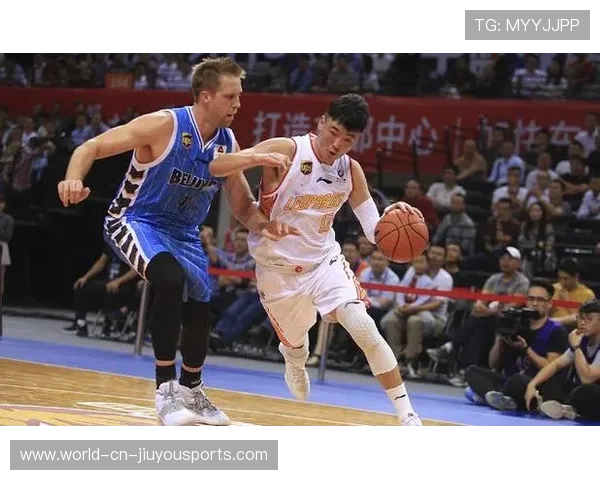 汉密尔顿与裁判争论