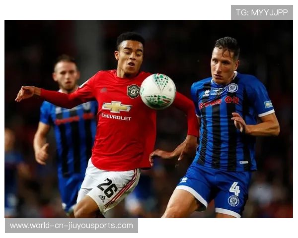 曼联三连胜，英超四强争夺激烈，英超曼联足球